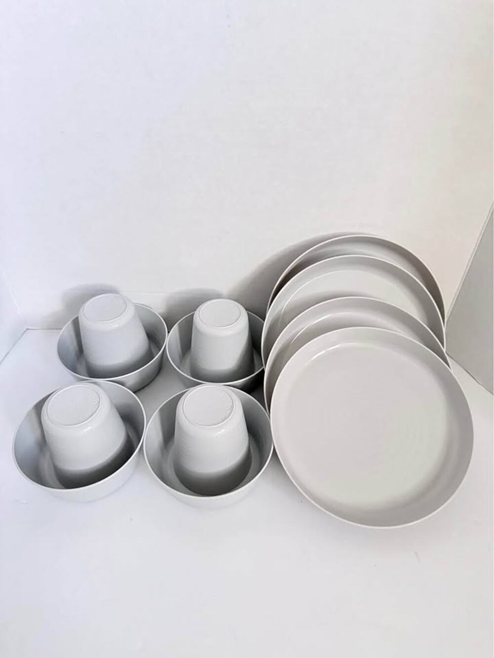 IKEA NEW GRAY 12 pc  Kids Toddler Plastic Dinnerware Set Plates, Bowls and Cups